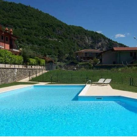 Appartamento Irina'S House With View On Like And Swimming Pool Riva di Solto Esterno foto