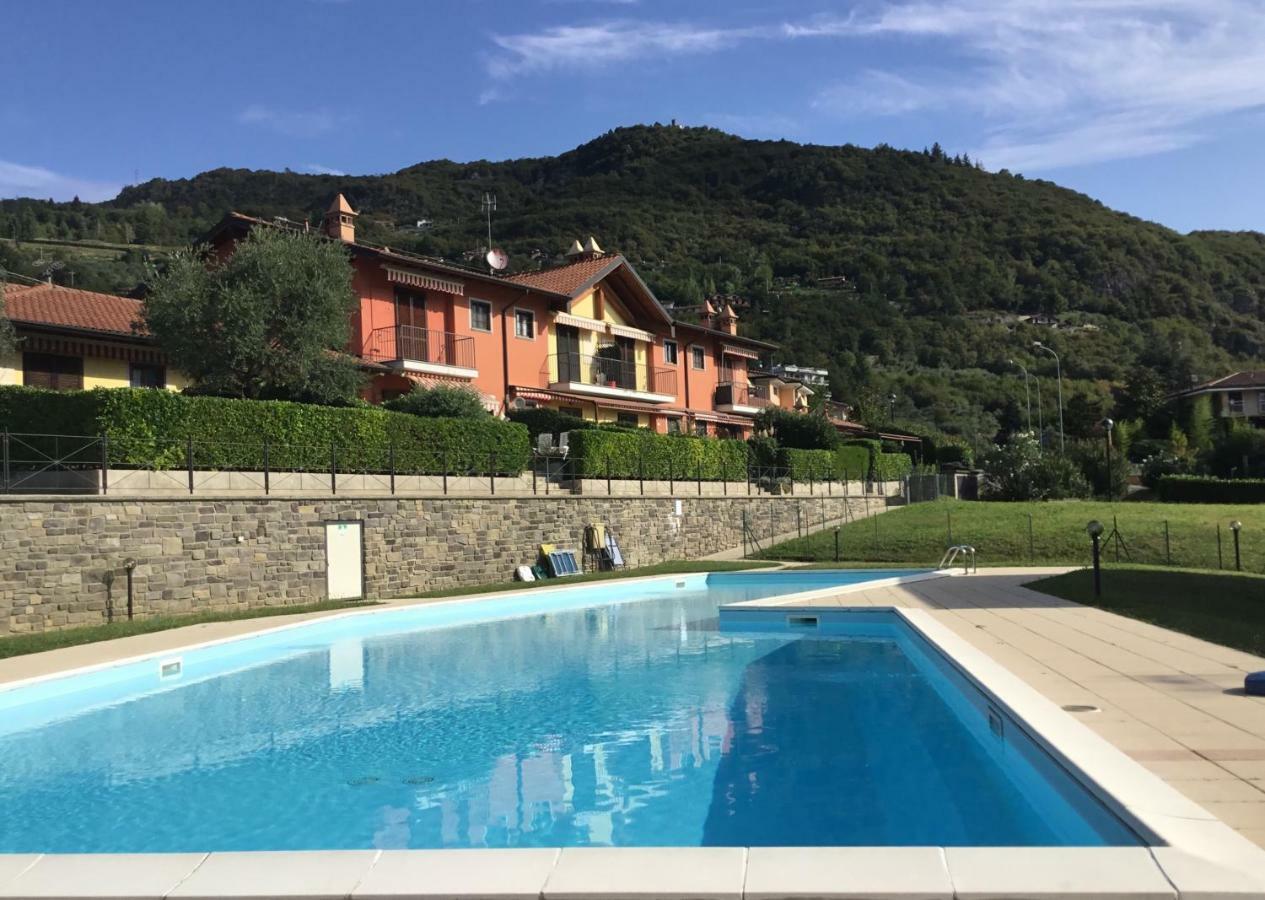 Appartamento Irina'S House With View On Like And Swimming Pool Riva di Solto Esterno foto